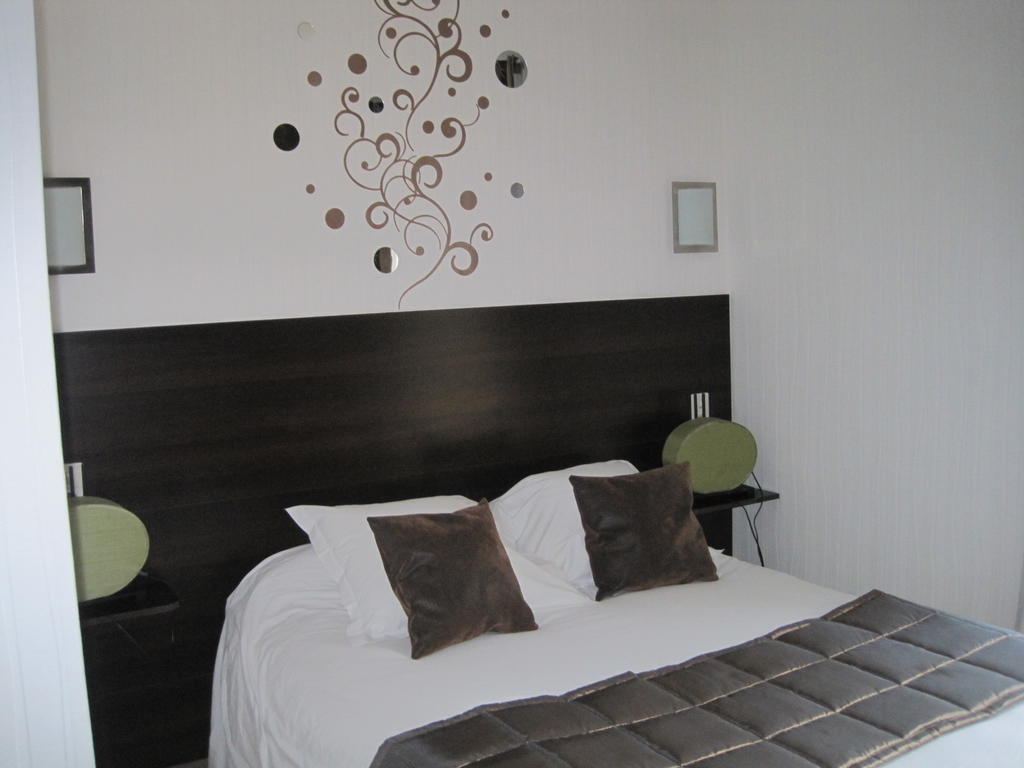 Hotel Restaurant Rive Gauche Bessines-sur-Gartempe Pokoj fotografie